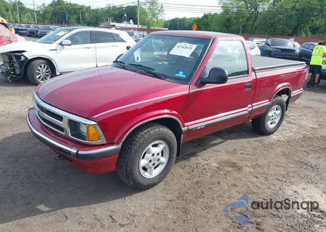 1996 Chevrolet S Truck S10 из США, поврежденный, VIN 1GCDT14X8TK136181